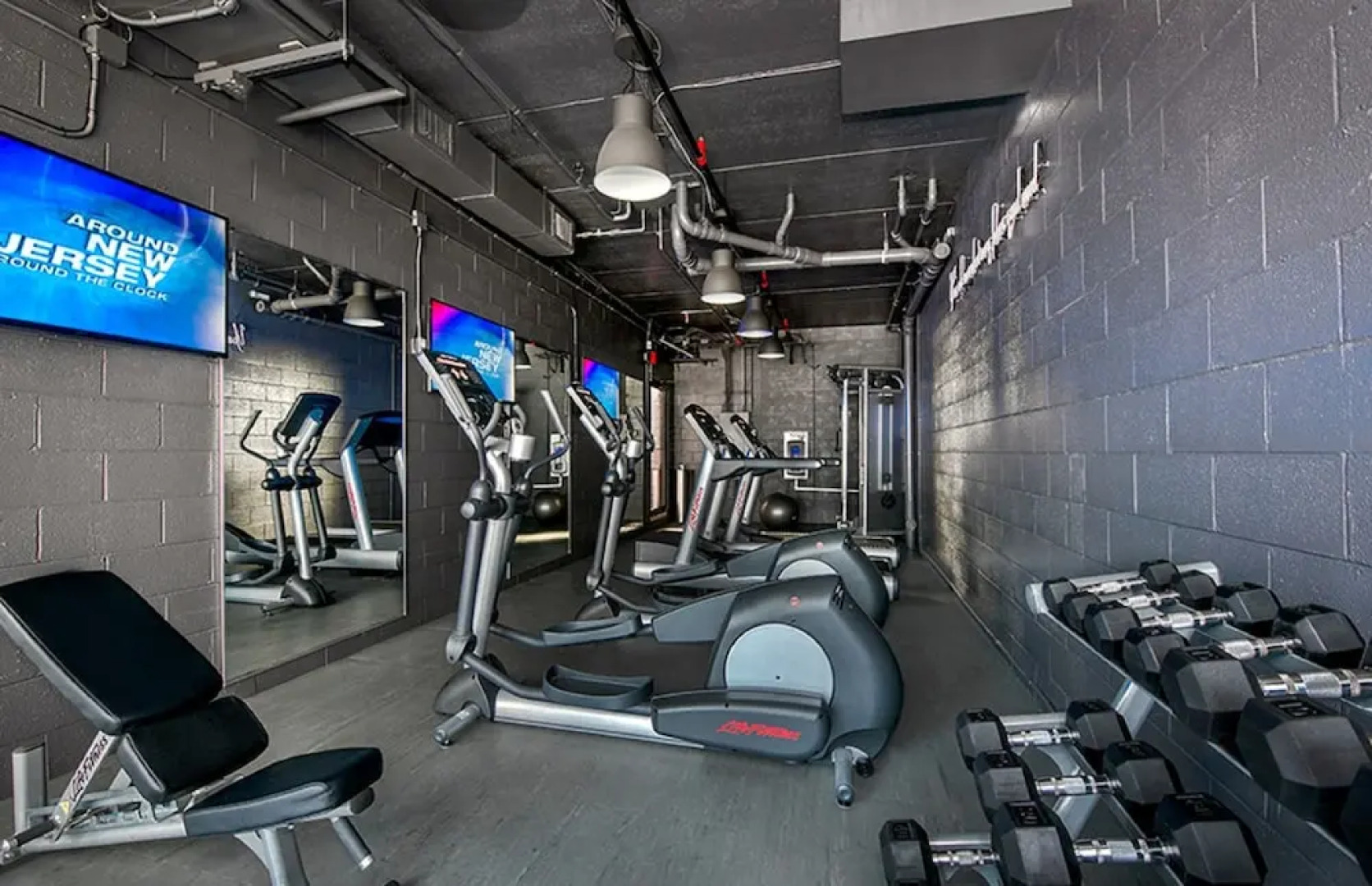 Global Luxury Suites at Monroe