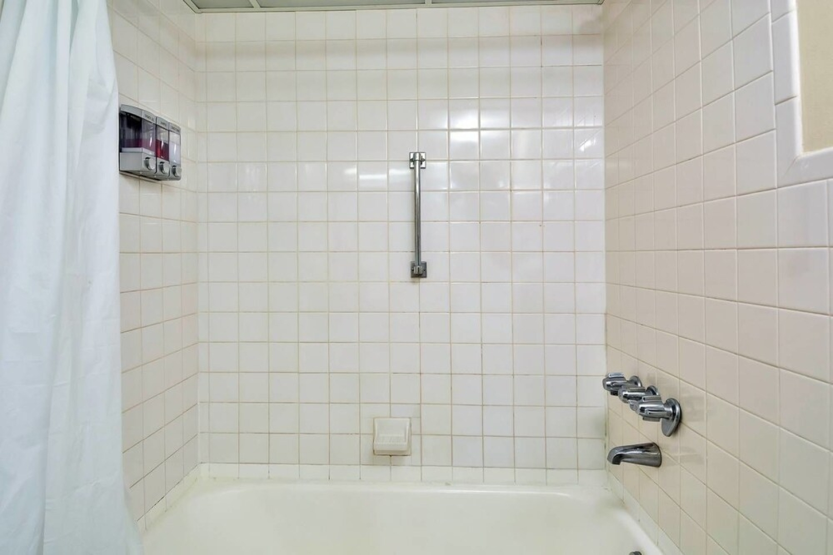 Cozy Studio Hallandale Beach, near the Ocean :)