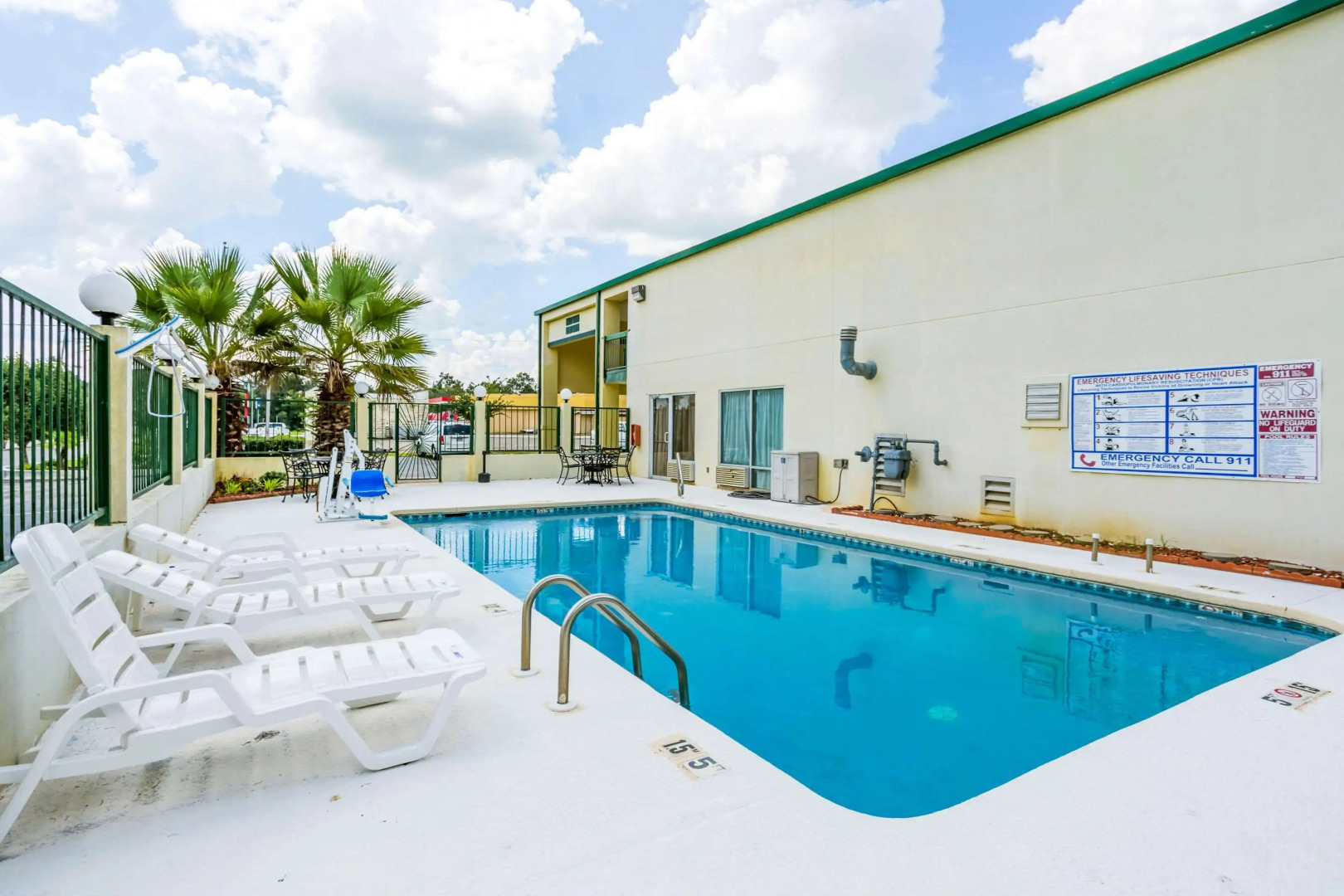 Econo Lodge Picayune