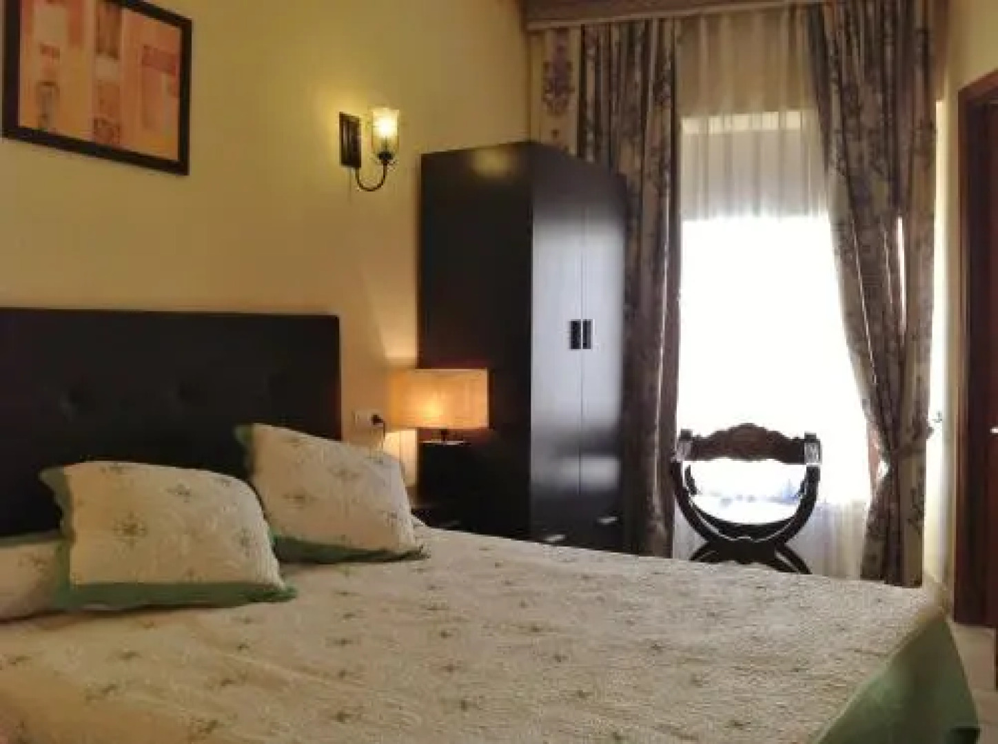 Hostal Meson Cerezo 2