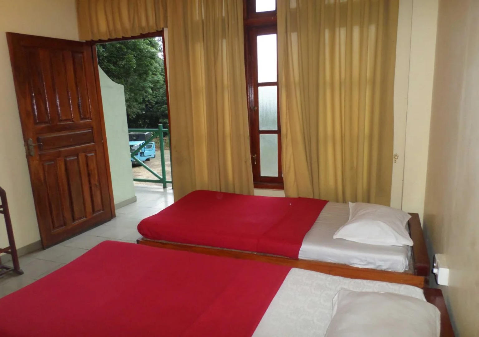 Green Woods Holiday Inn