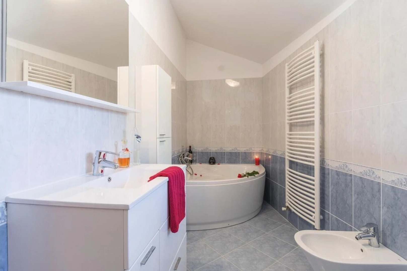 Beautiful Home in Orbanici With Wifi and 3 Bedrooms