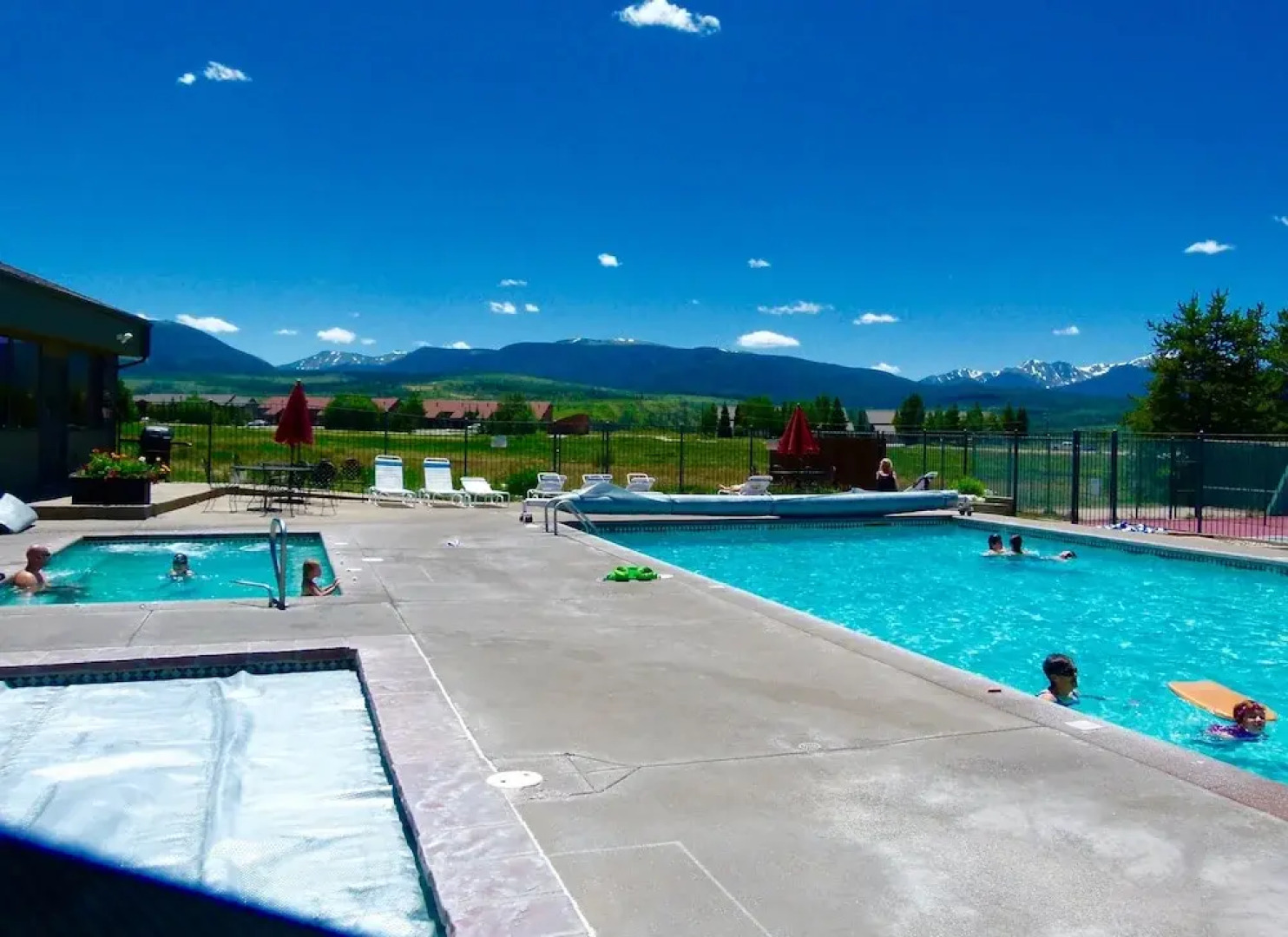 Meadow Ridge Court 27 Unit 6 2 Bedroom Condo by Redawning