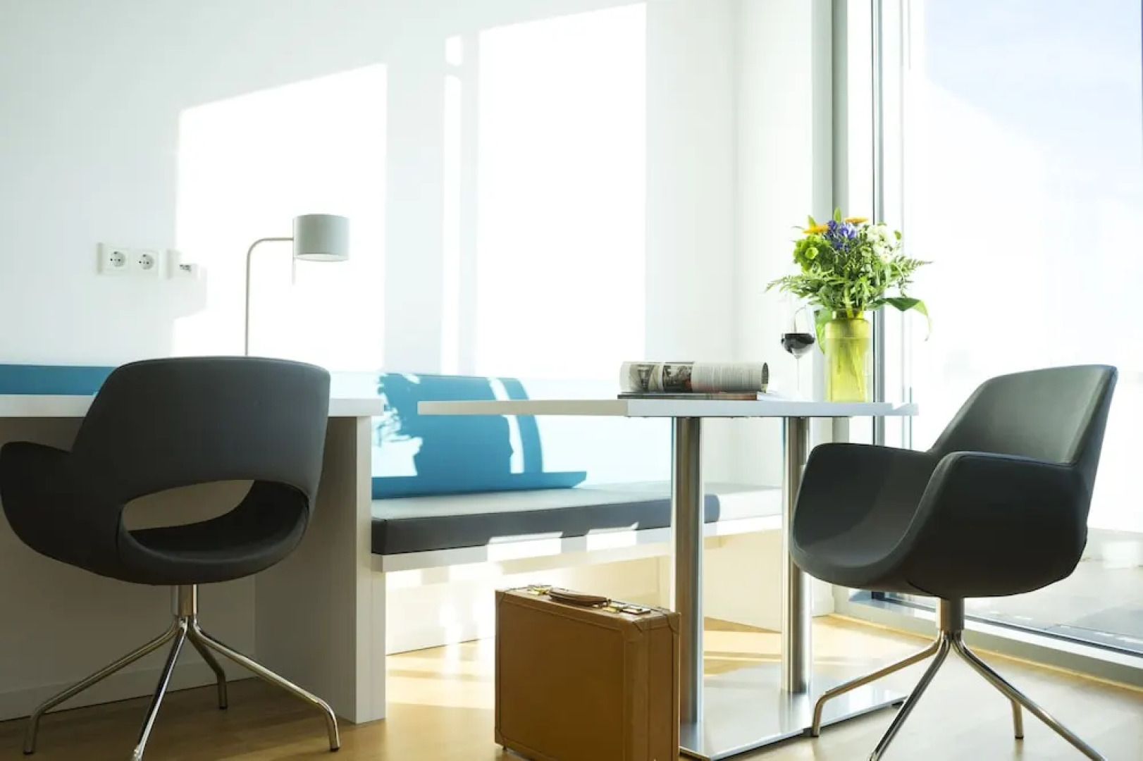 7 Hotel & Boardinghouse