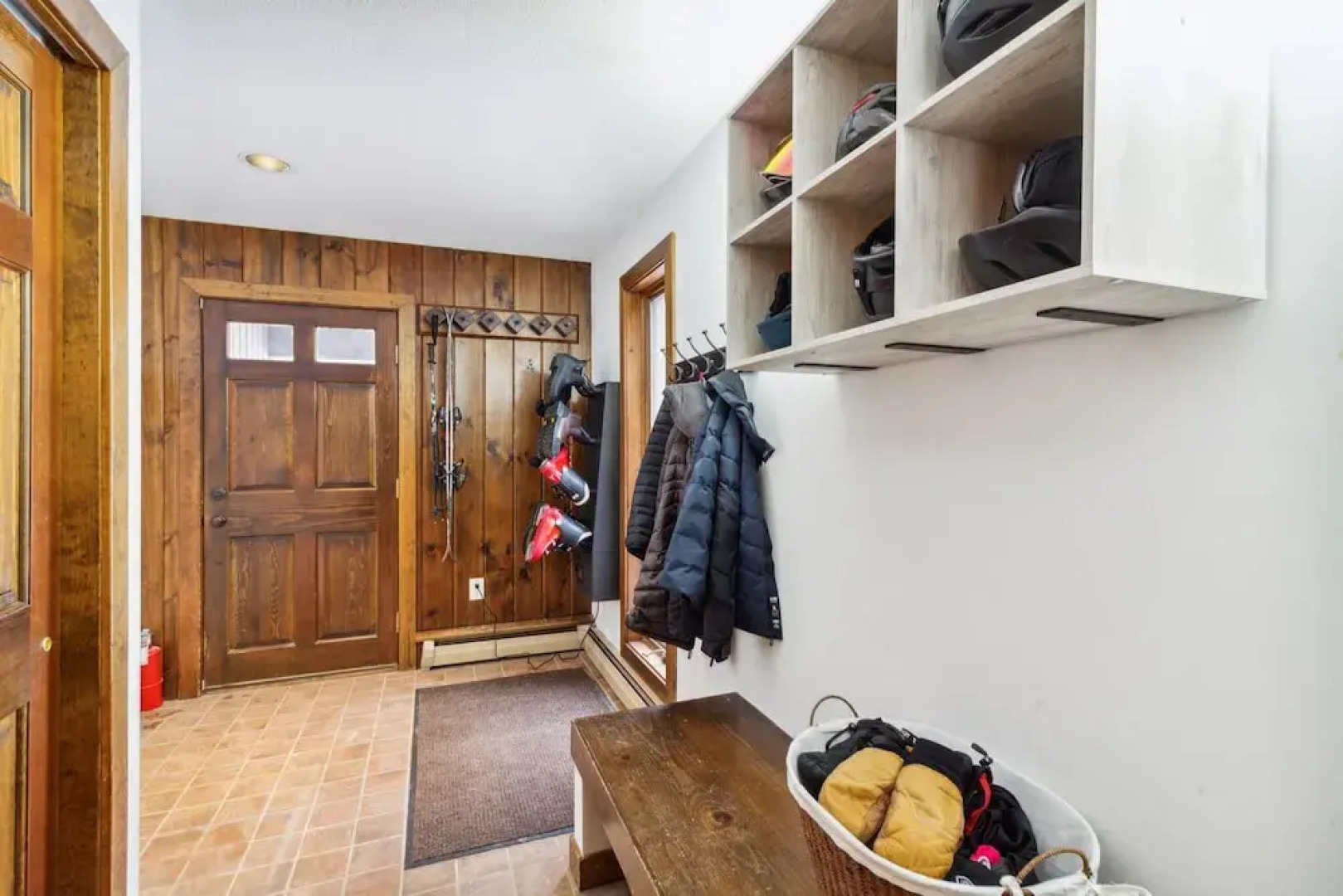 Slopeside In Okemo - Beautifully Renovated Spacious Family Townhouse 3 Bedroom Townhouse by RedAwning