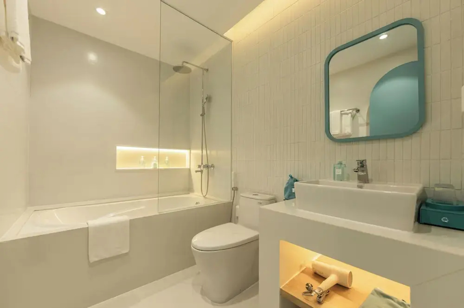 Coastal Living Hotel Phu Quoc