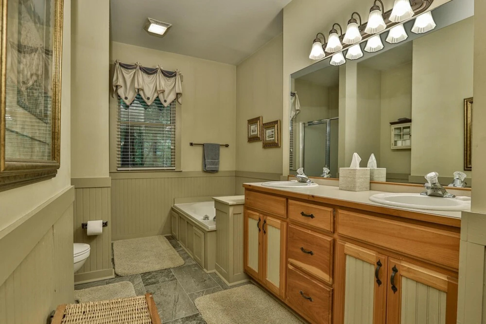 2 Duck Creek Cottage