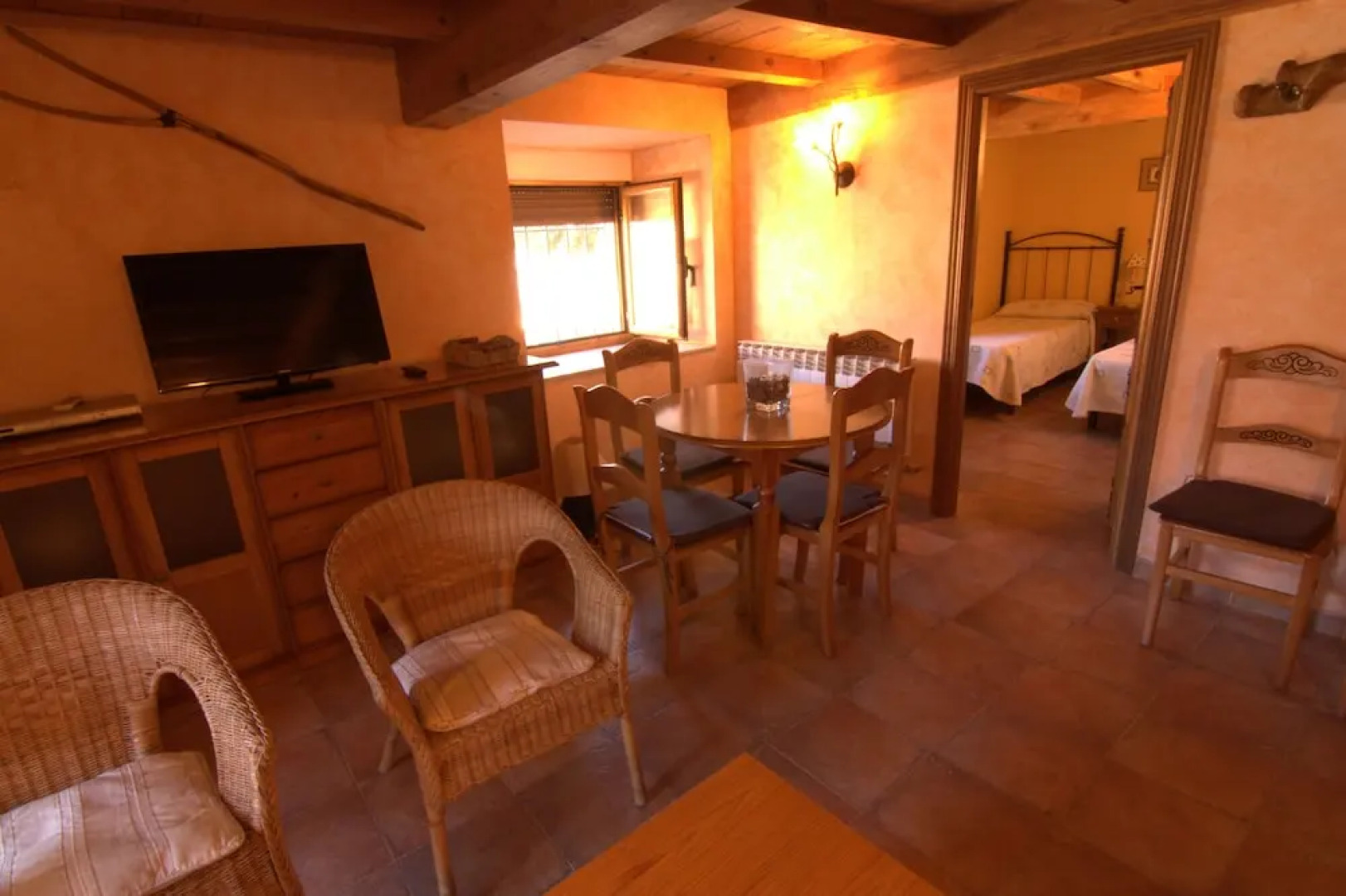 La Higuera Y El Nogal