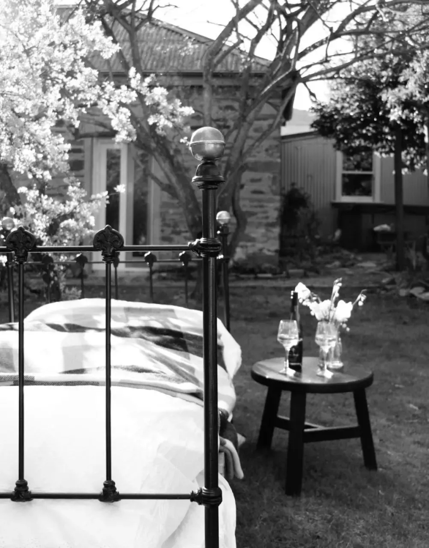 Historic Clyde cottage guest house