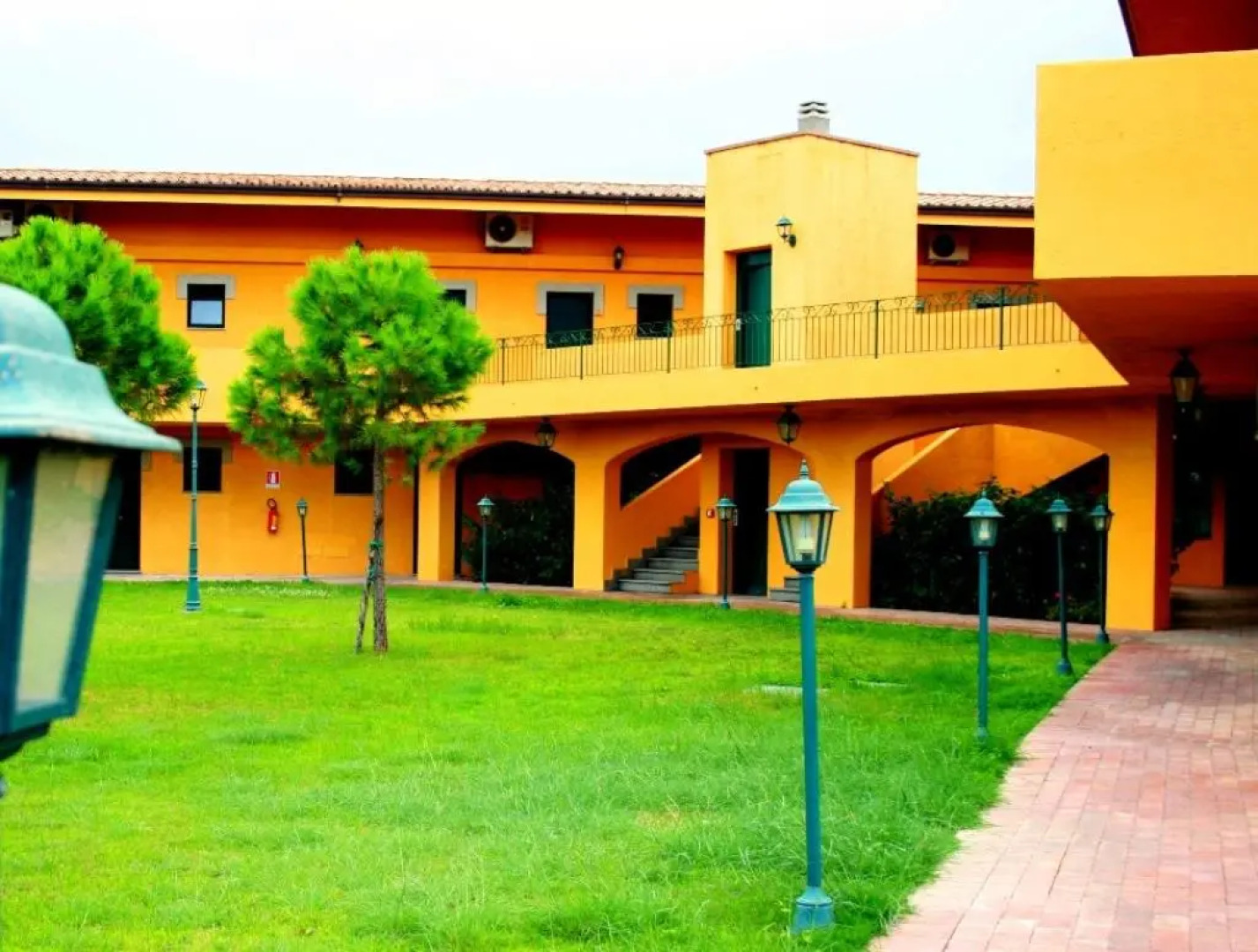 Marina del Marchese Beach Resort