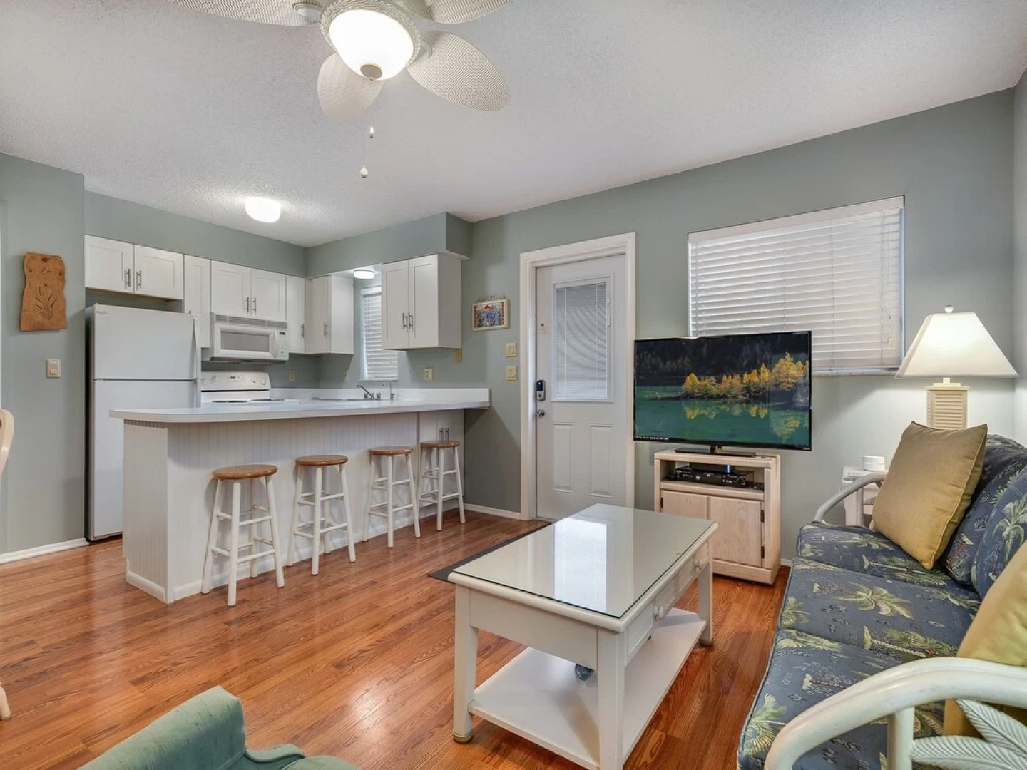 Sea Horse Upper Level