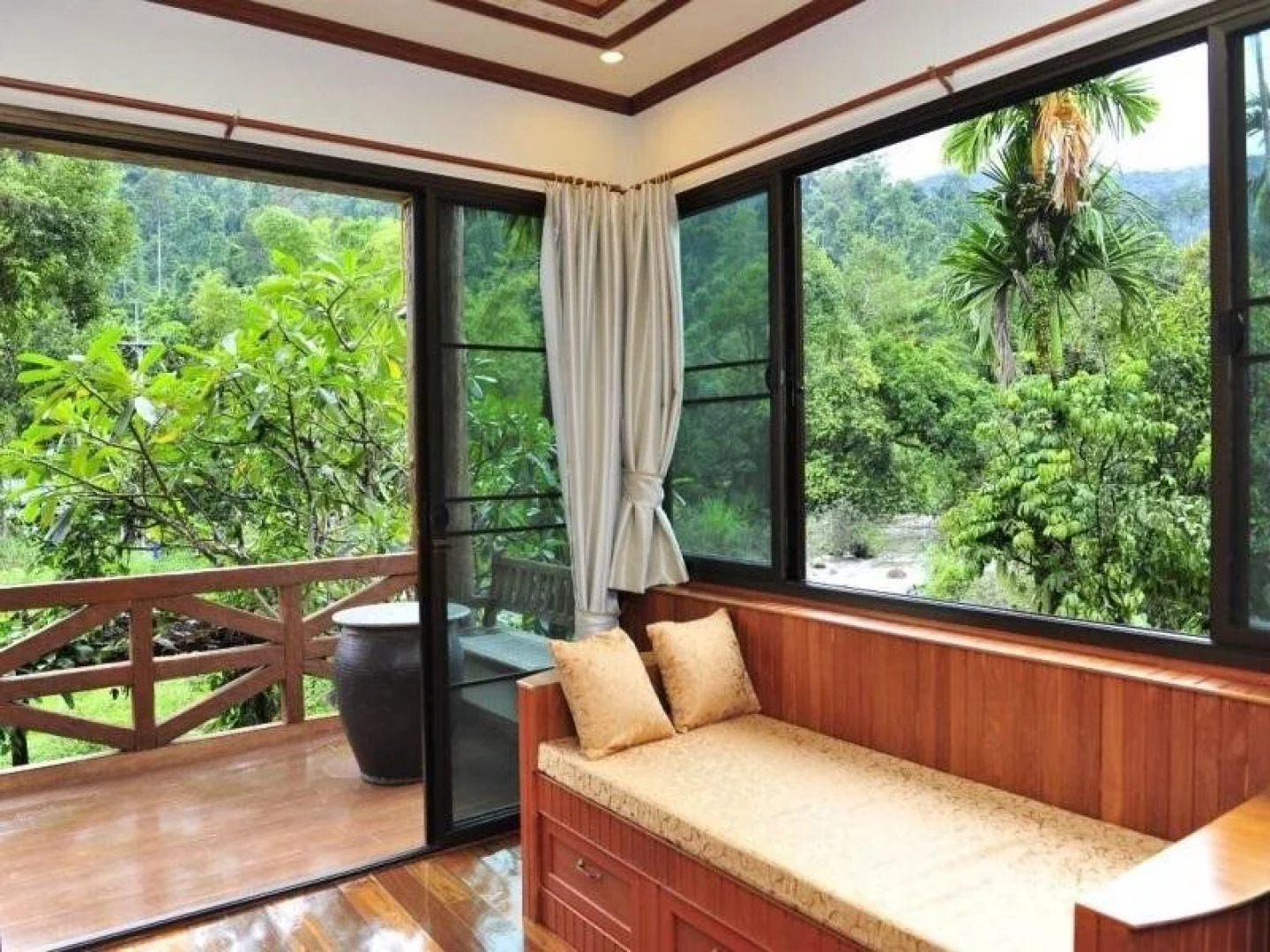 Baansuanrudee Resort