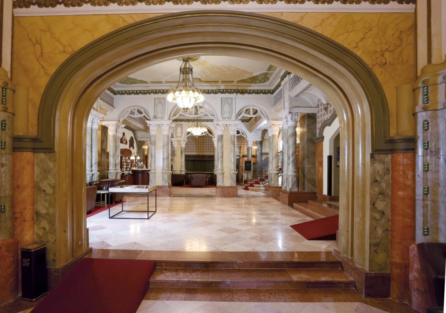 Palatinus Grand Hotel