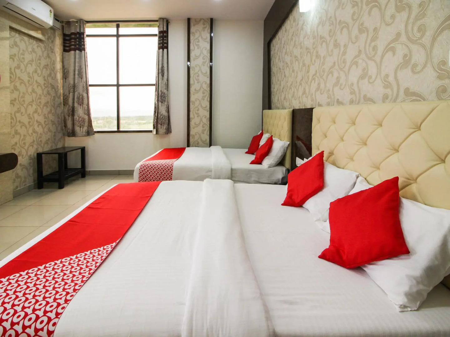 OYO 15136 Nisarga Lodge