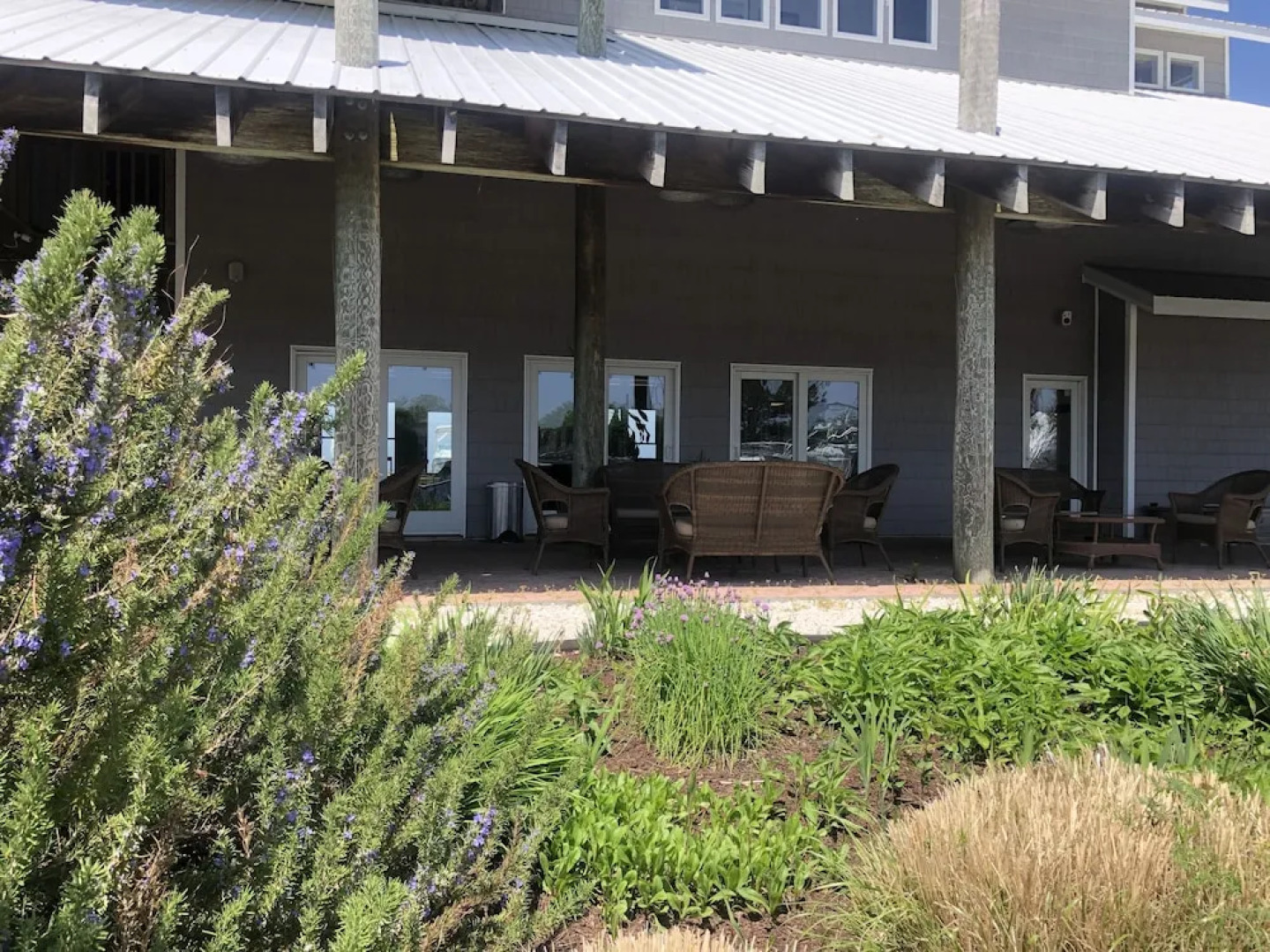 Knapps Narrows Marina & Inn