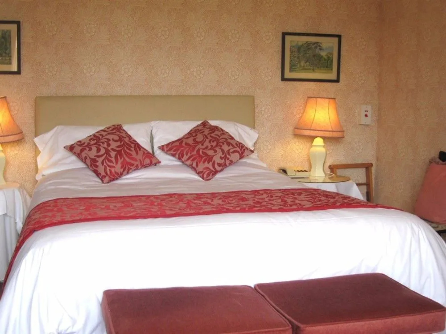 Court Barn Country Hotel & Restaurant