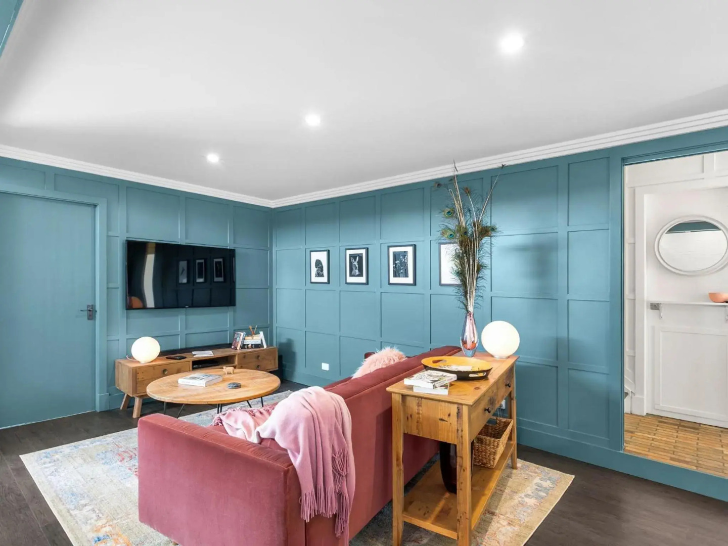 Block Eight 5 Gum Trees Luxe Villa