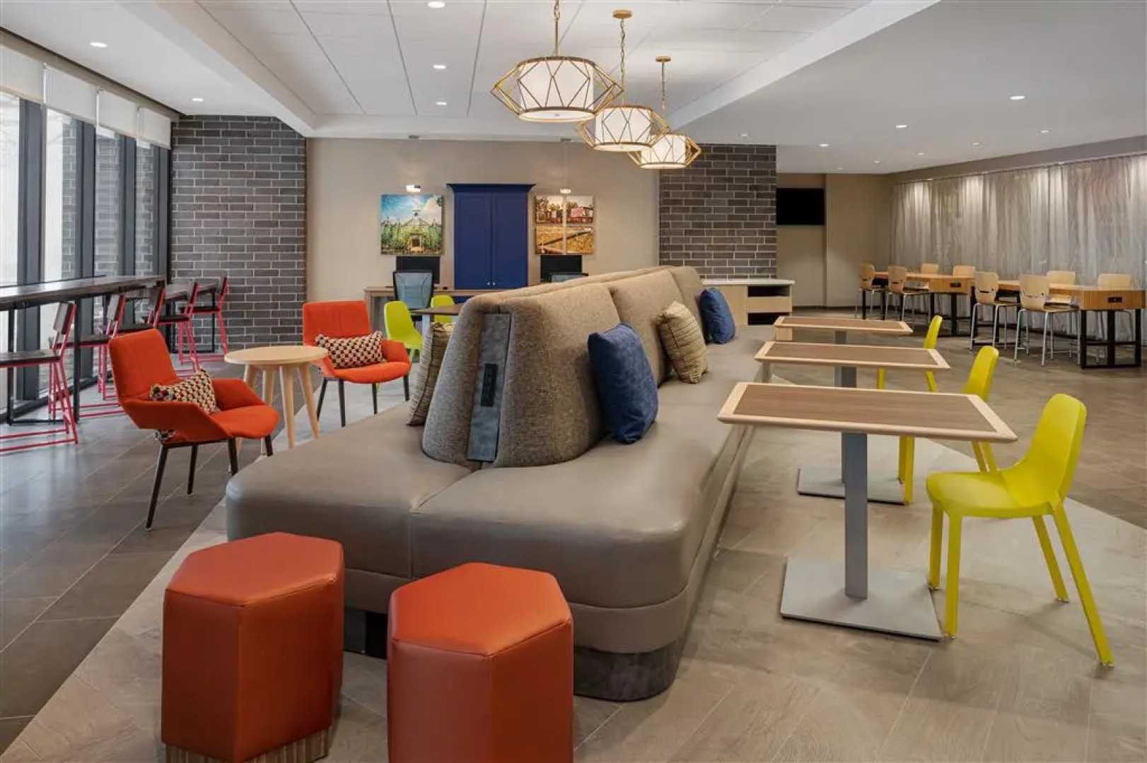 Home2 Suites by Hilton Des Moines at Drake University