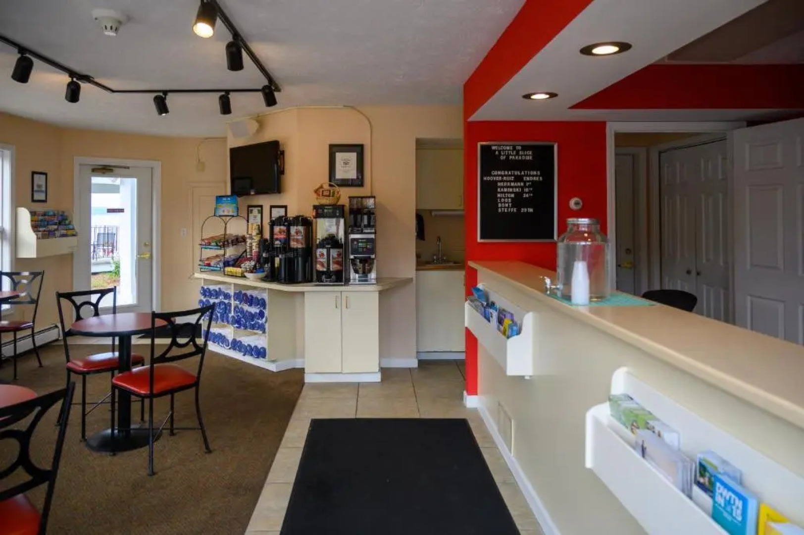 Pointes North Beachfront Hotel – 2 Person Spa Tub Studios