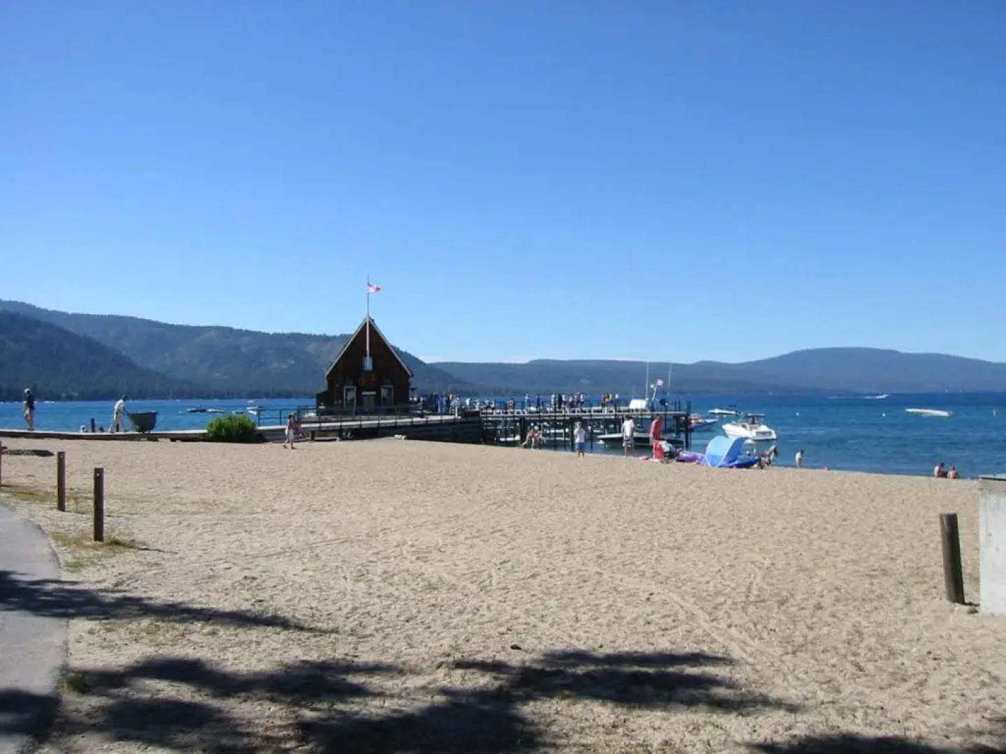 Tahoma Meadows B&B Cottages