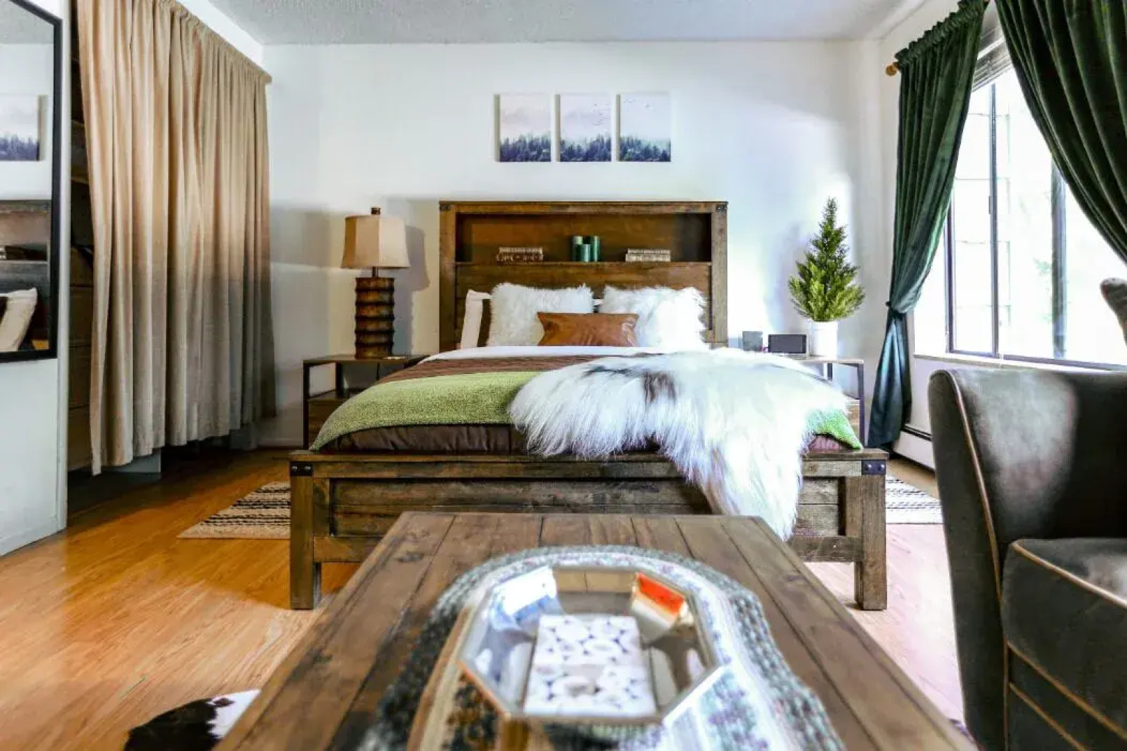 HOLT - Glorious & Rugged Heart of Aspen Studio