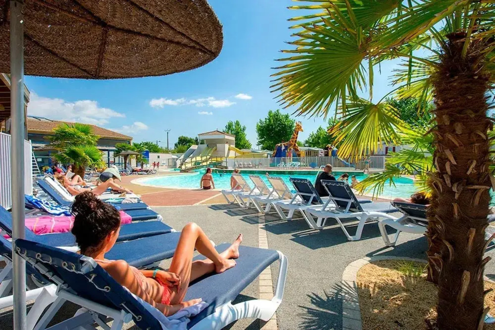 Property With 2 Bedrooms in Talmont-saint-hilaire, With Pool Access and Furnished Garden - 3 km From the Beach