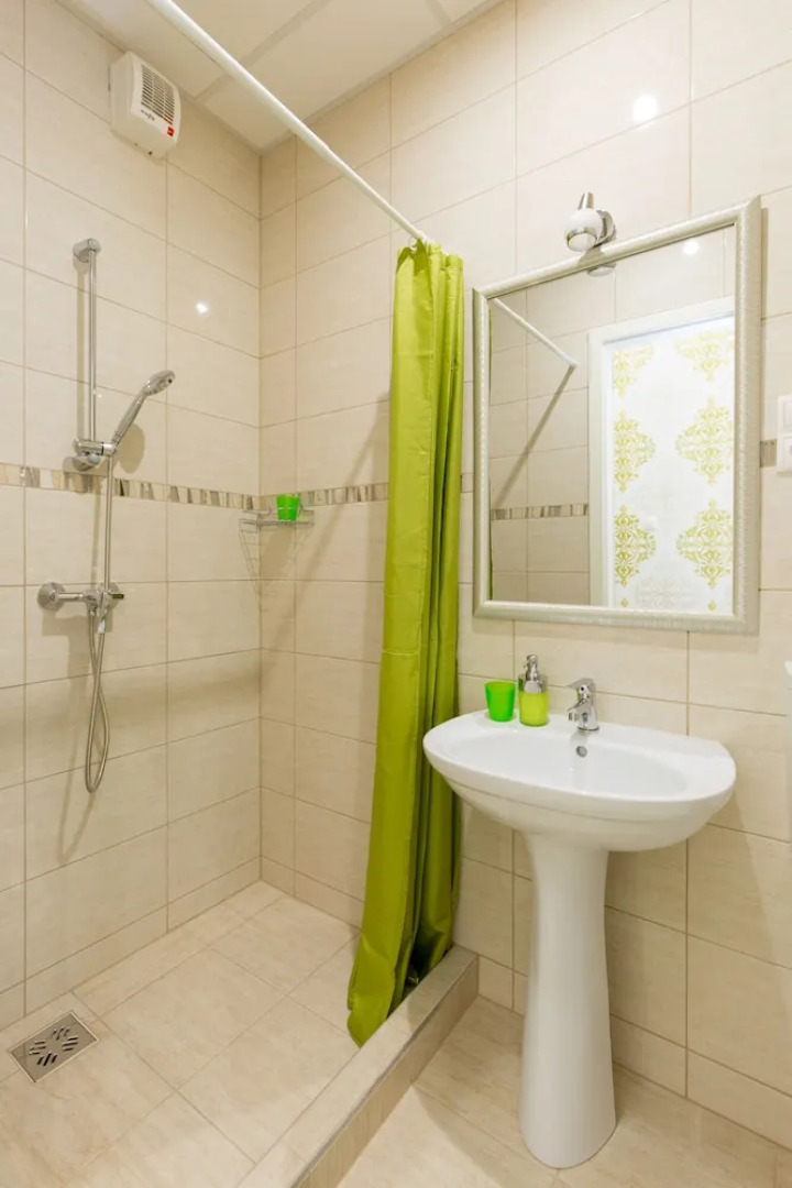 Budapest Holiday Colours