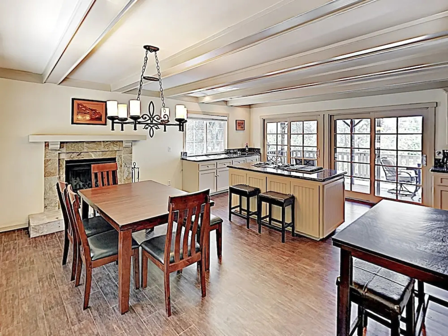 New Listing! Updated Lakeside Home Near Beach Club home