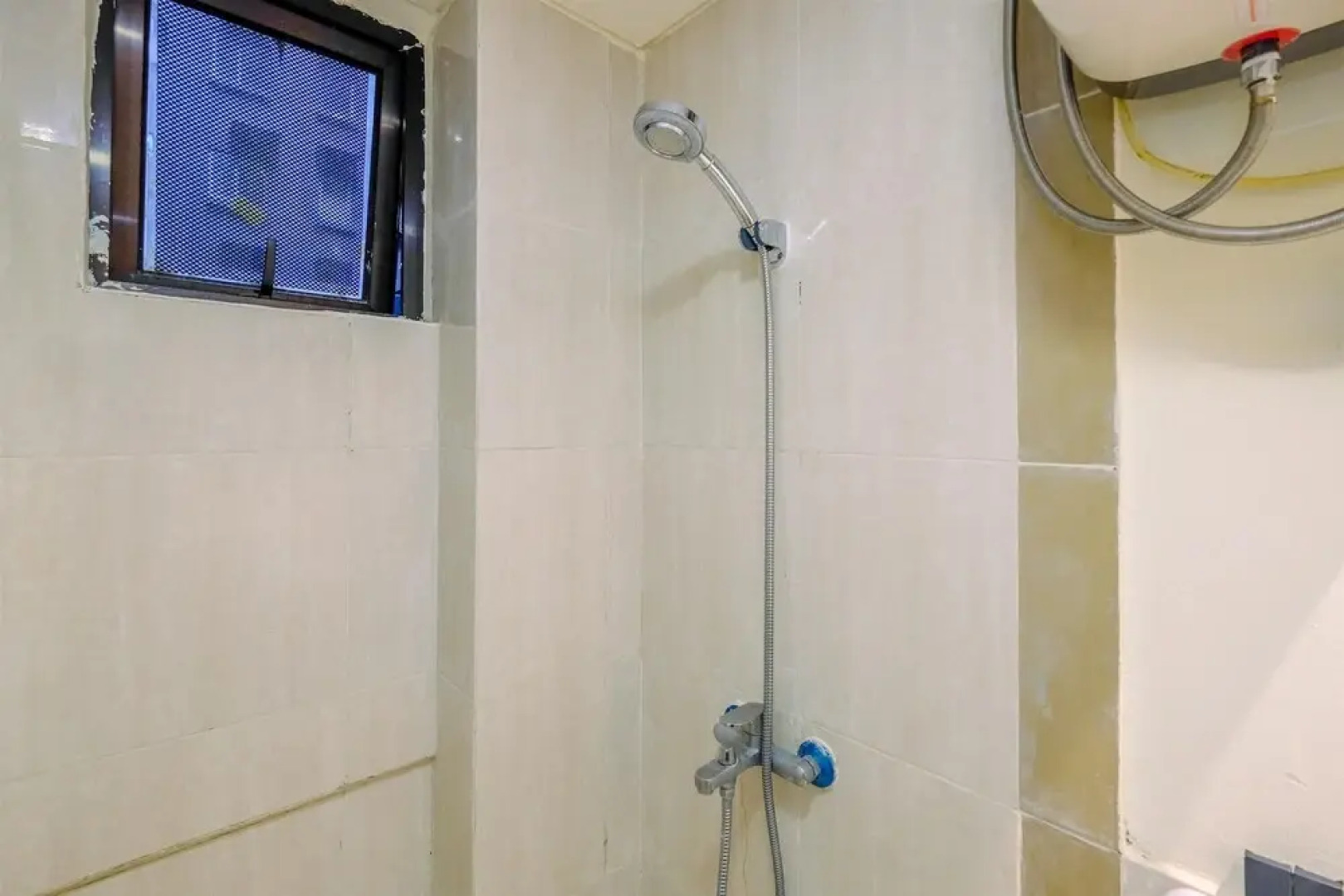 Cozy And Simply 2Br At Meikarta Apartment