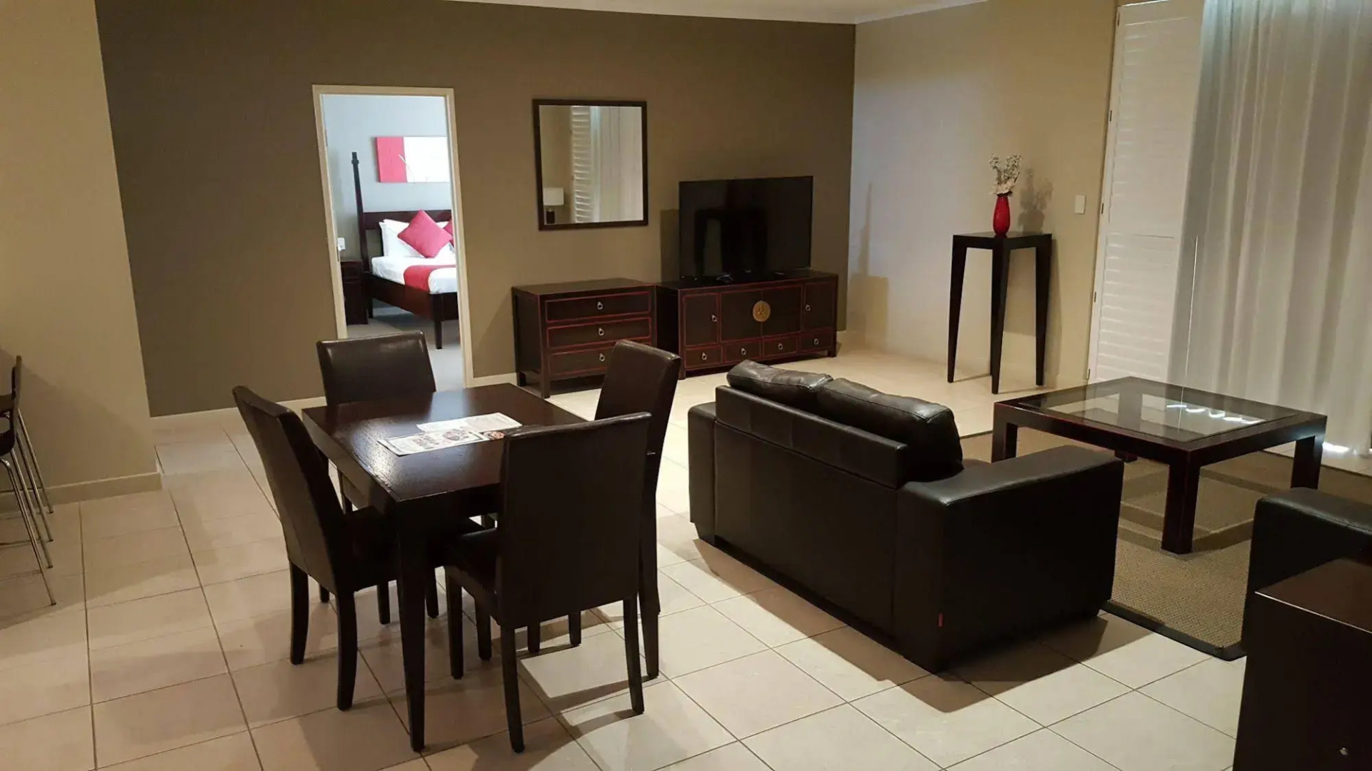 Pier Resort Apartments