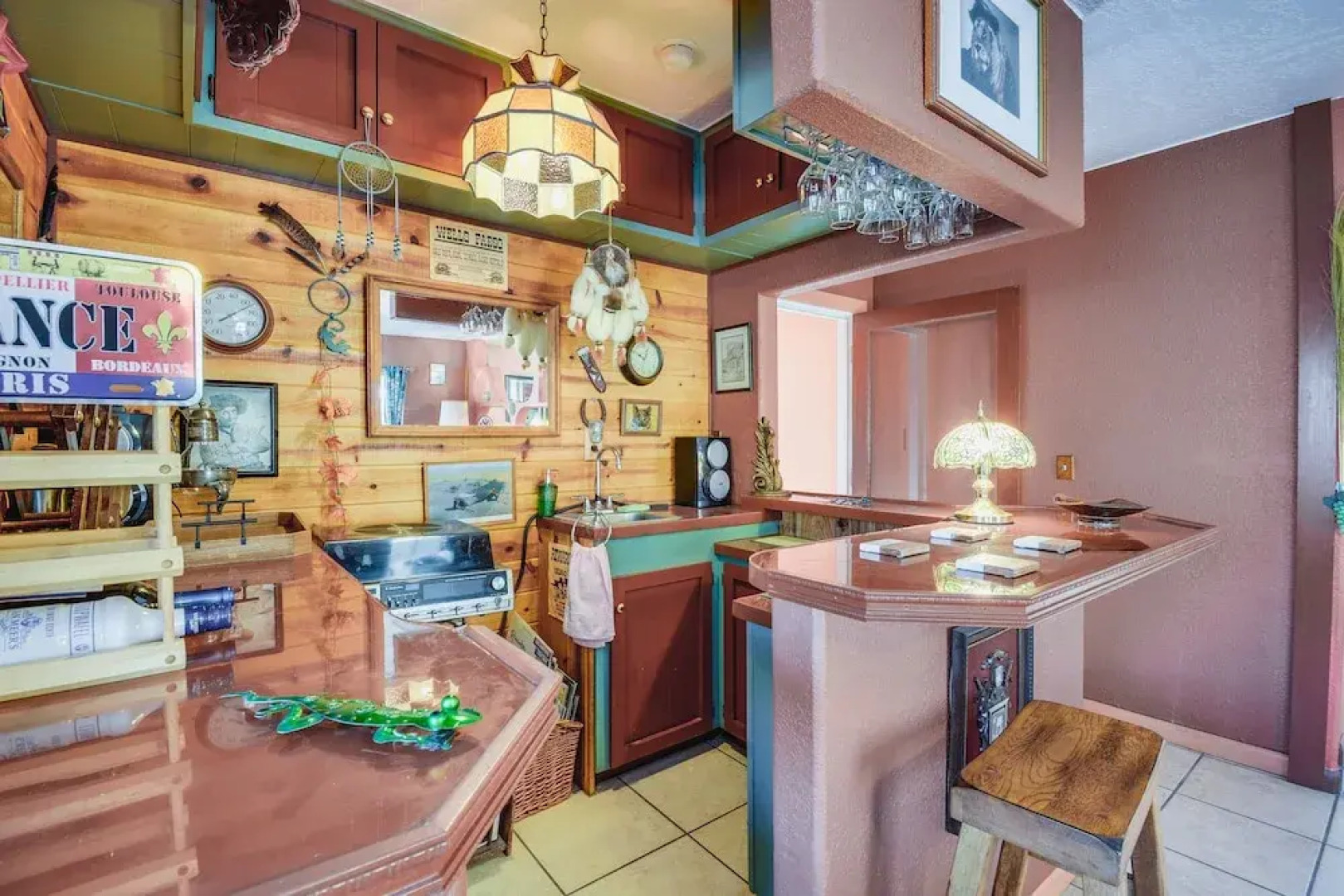 Artfully Decorated Cottonwood Home: Pets Welcome!