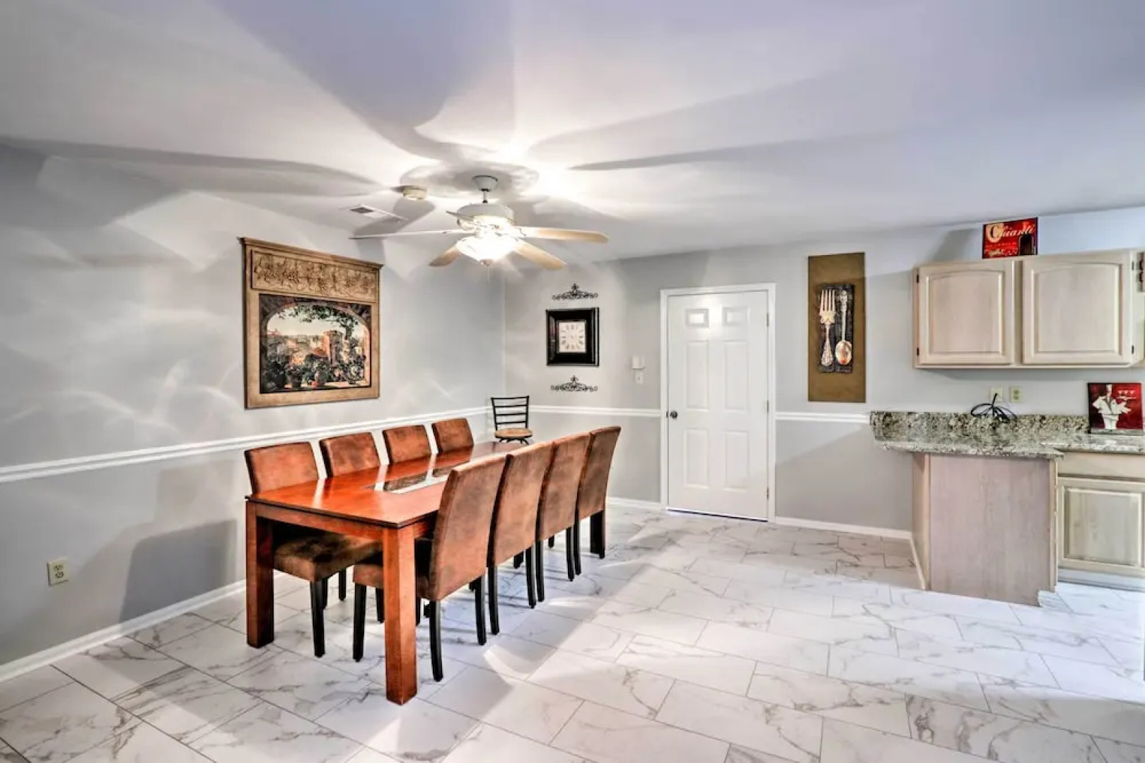 Quiet Memphis Home on 20 Acres: 10 Mi to Downtown!