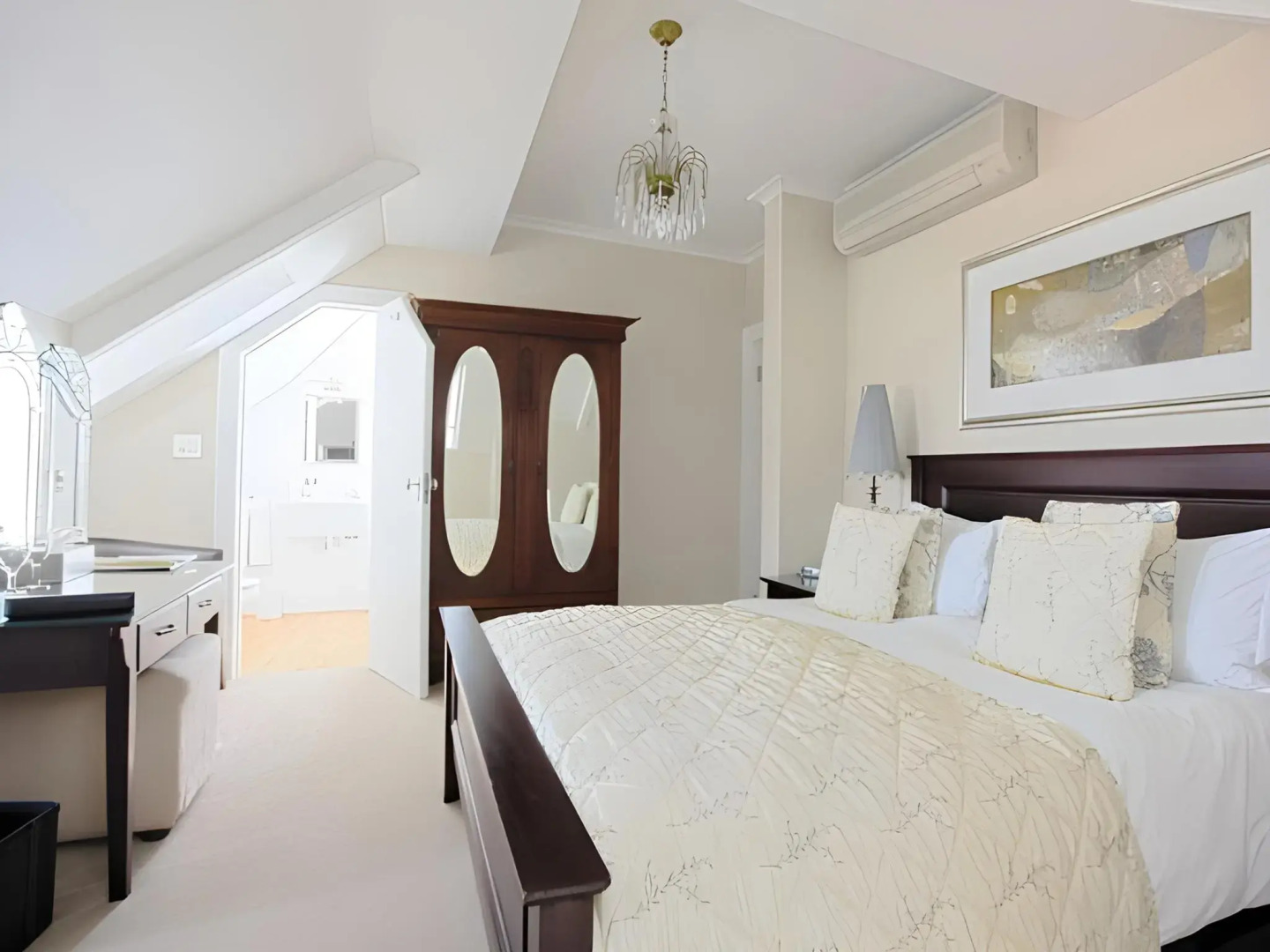 Abbey Manor Luxury Guesthouse