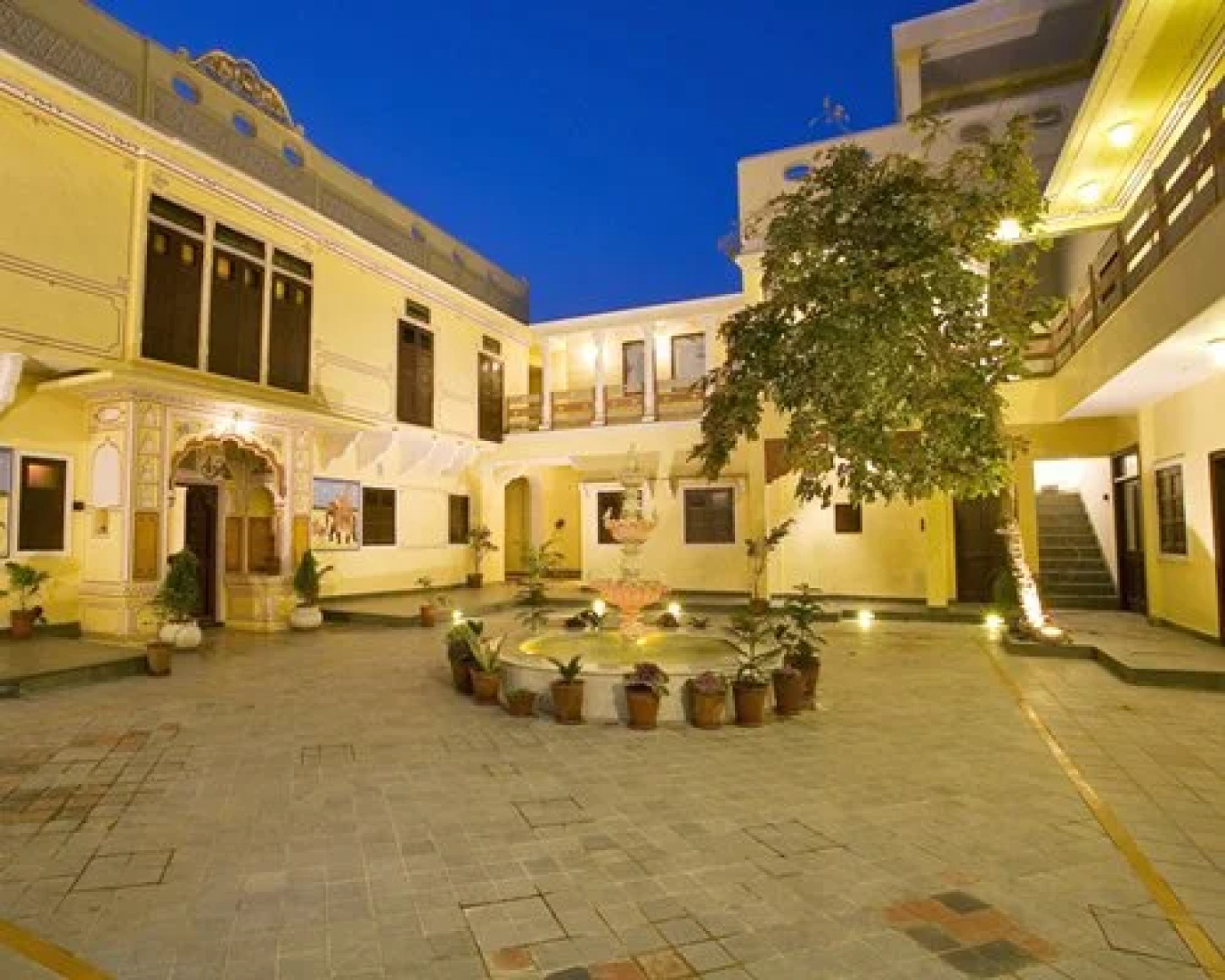 Hotel Karma Haveli