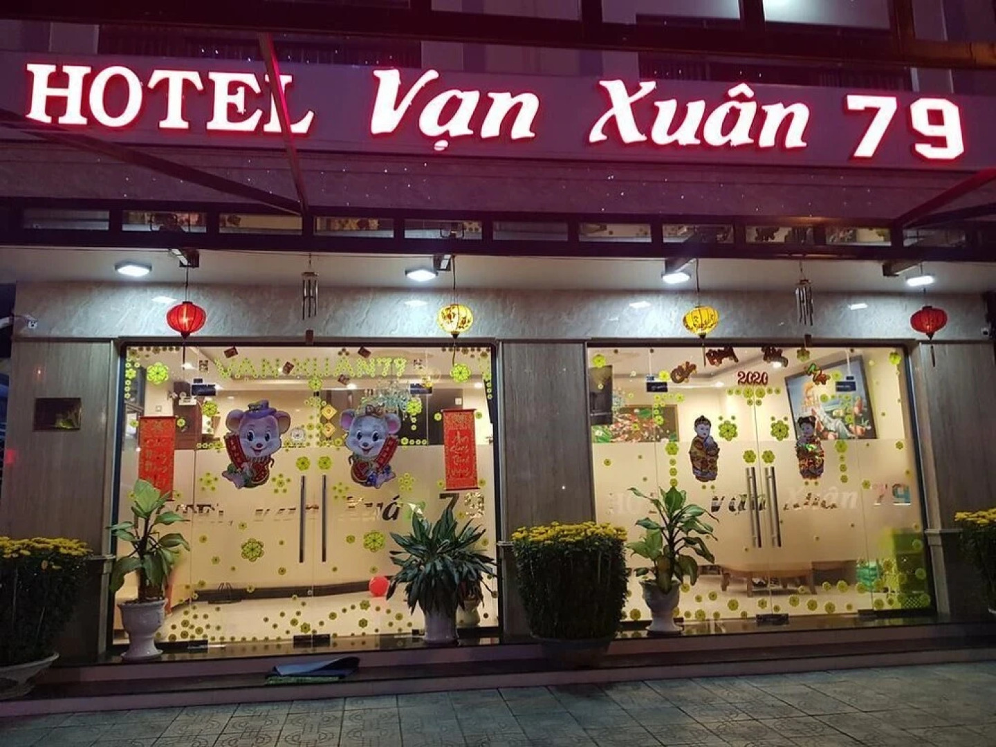 Hotel Van Xuan 79