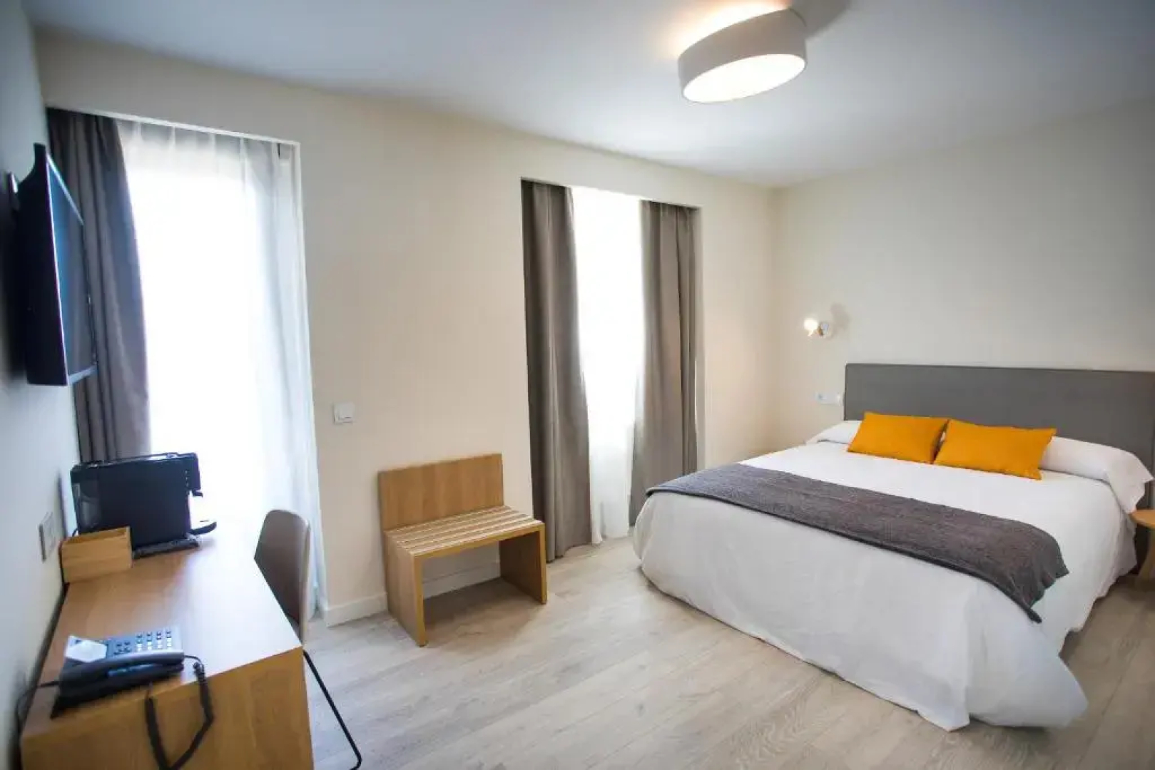 Villa Lucerna Sports & Hotel Resort