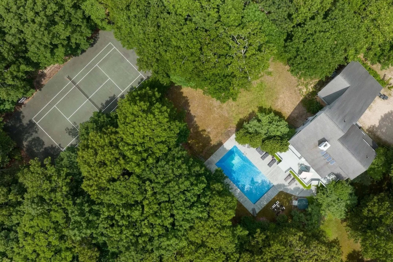 Meadowood Manor by Rovetravel Heated Pool