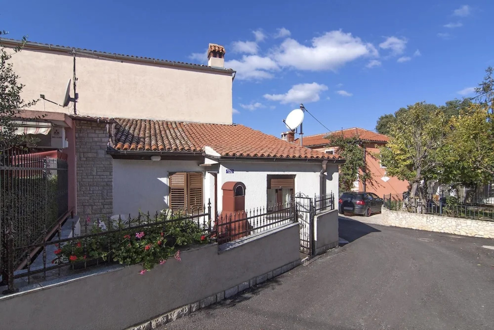 Apartment House Cukon 252