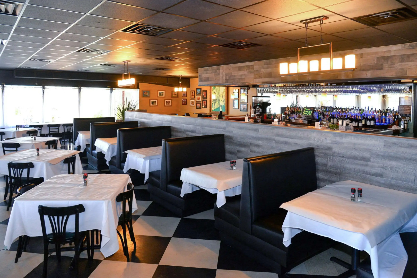 Quality Inn & Suites Gulf Breeze Bayside near Pensacola Beach