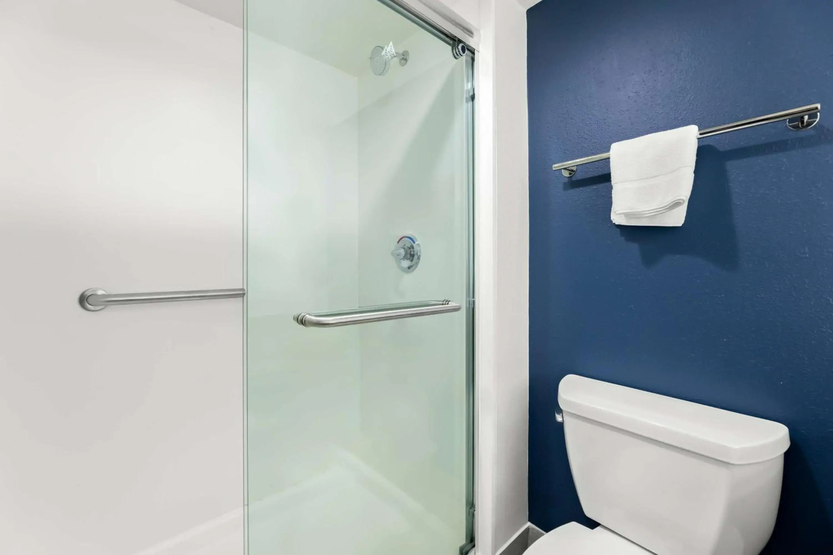 Spark by Hilton Tupelo