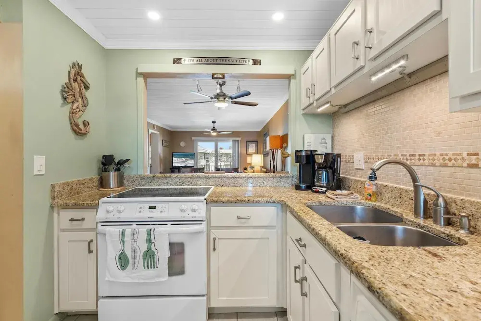 Sea Coast Gardens III 514