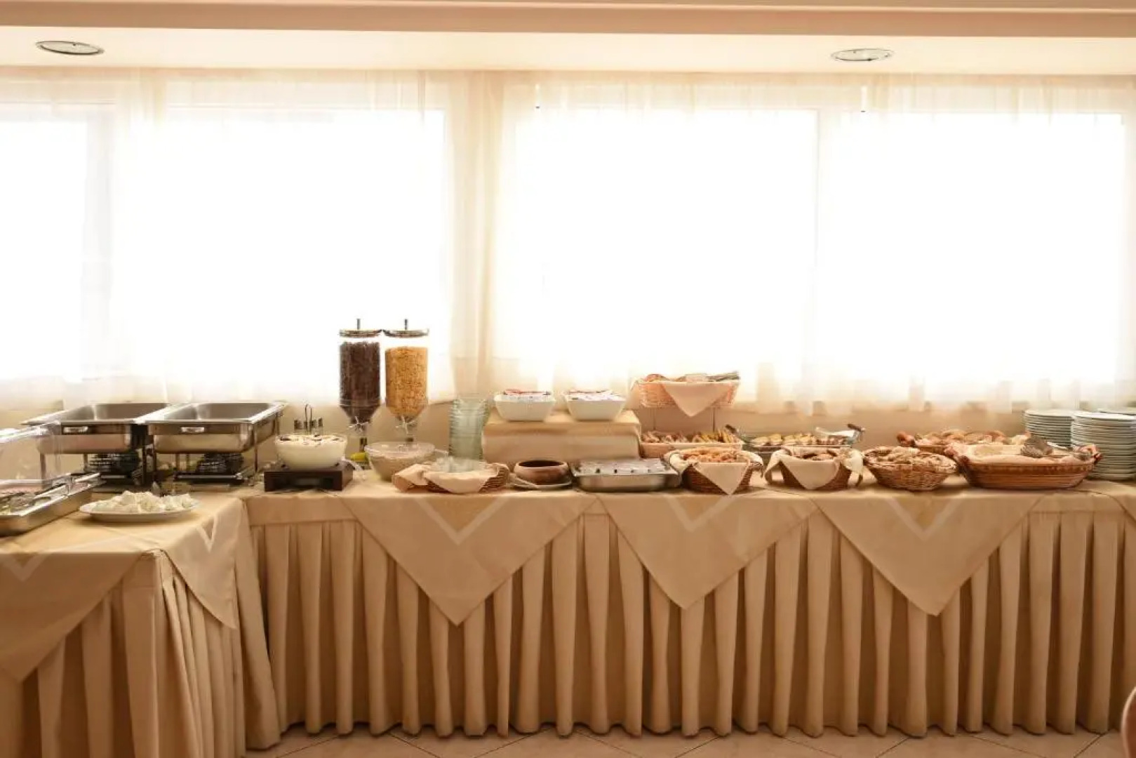 Viaros Hotel Apartments