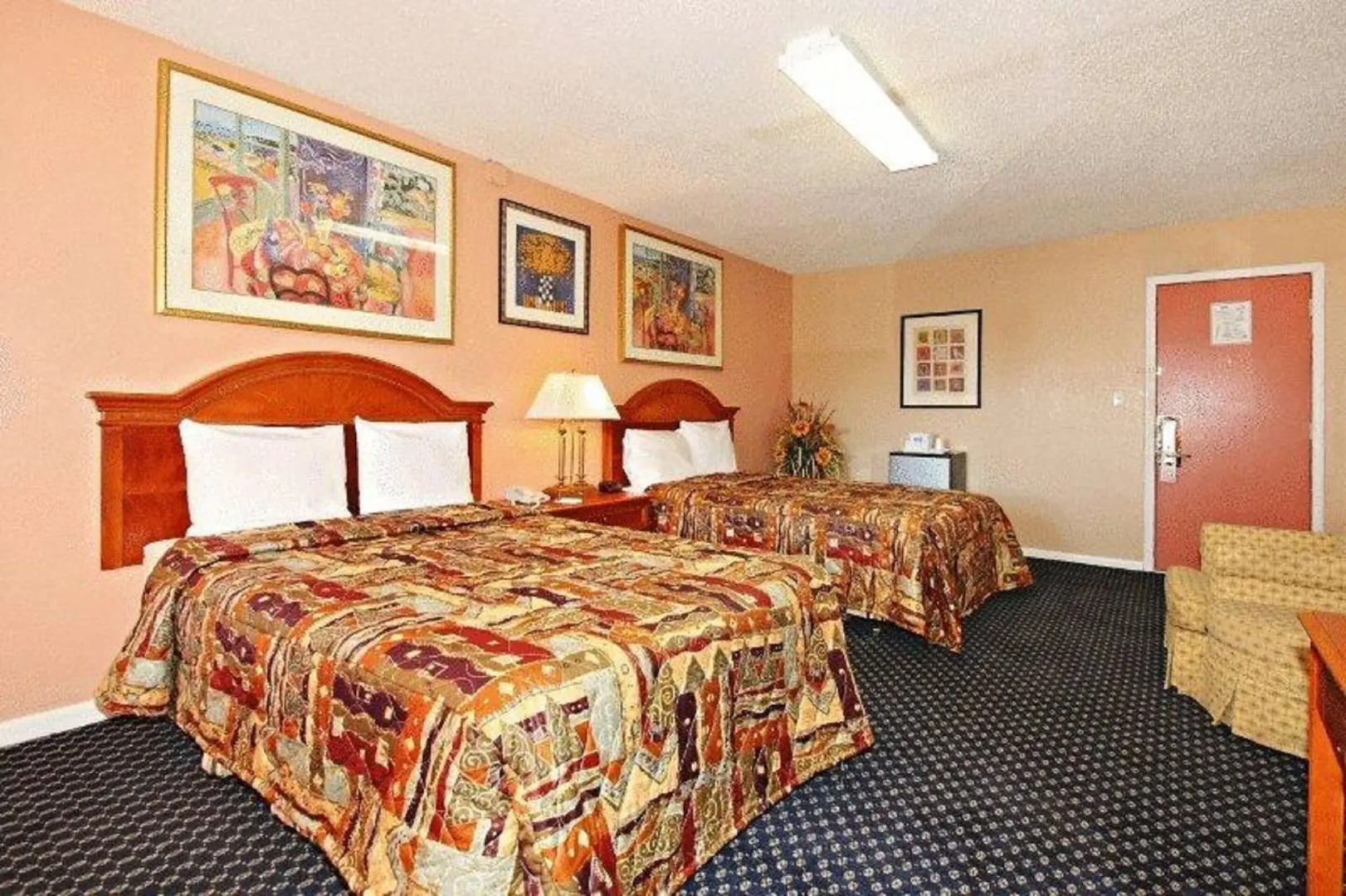 Regal Inn & Suites