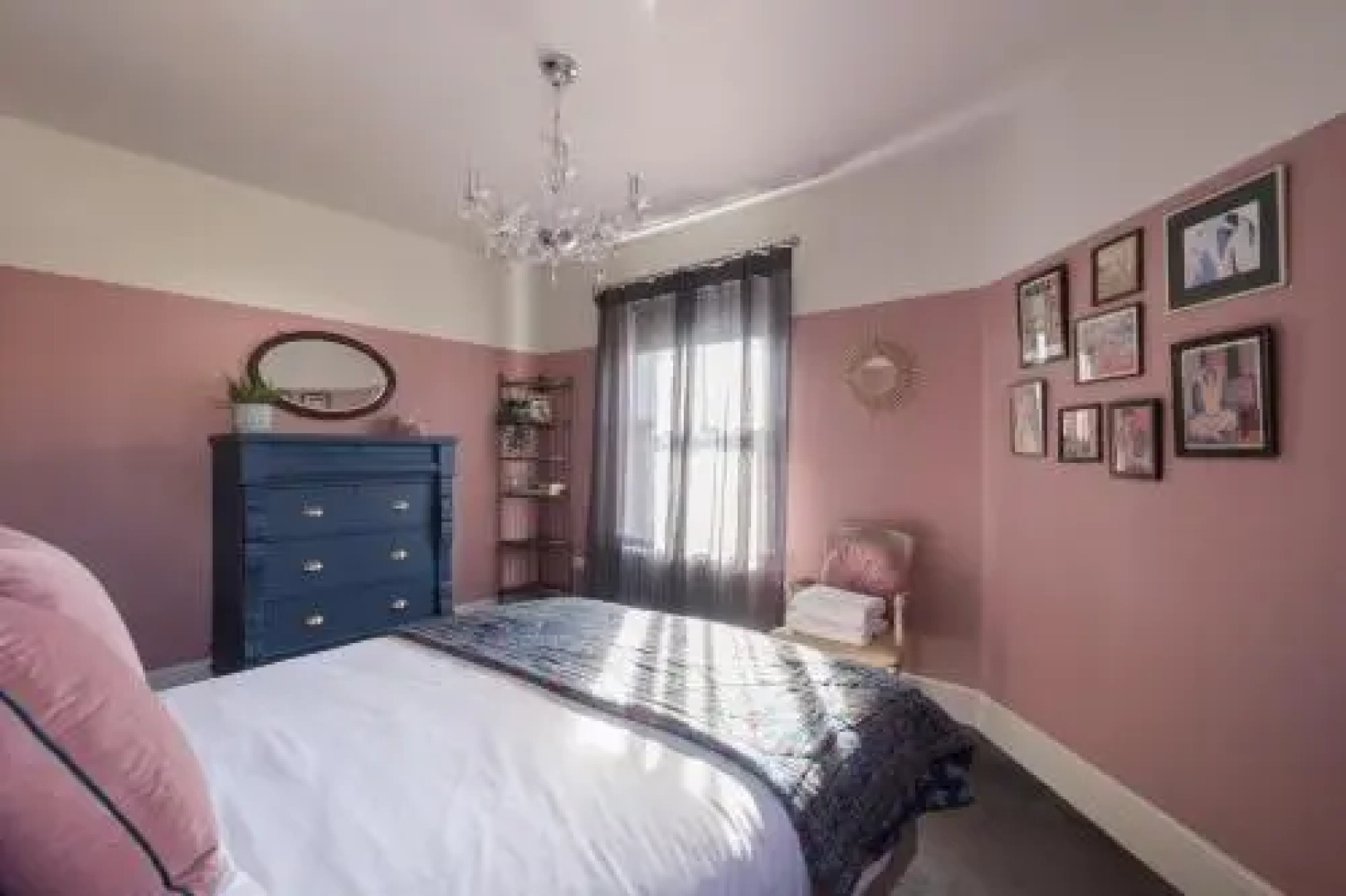 The Victorian Post House - Central Frome