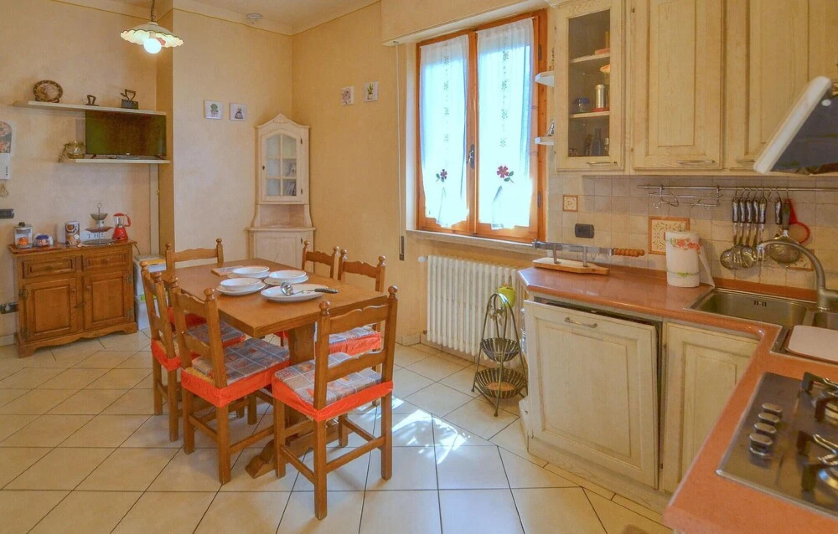 Stunning Apartment in Monte San Savino With 3 Bedrooms, Wifi and Outdoor Swimming Pool