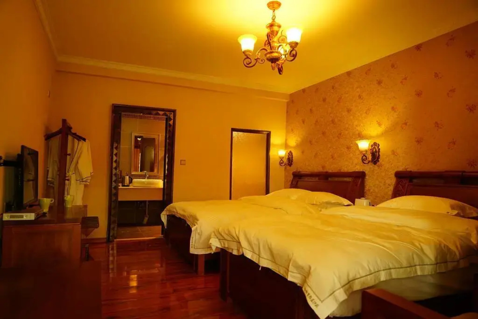 Shangri-La Lanxi Boutique Inn