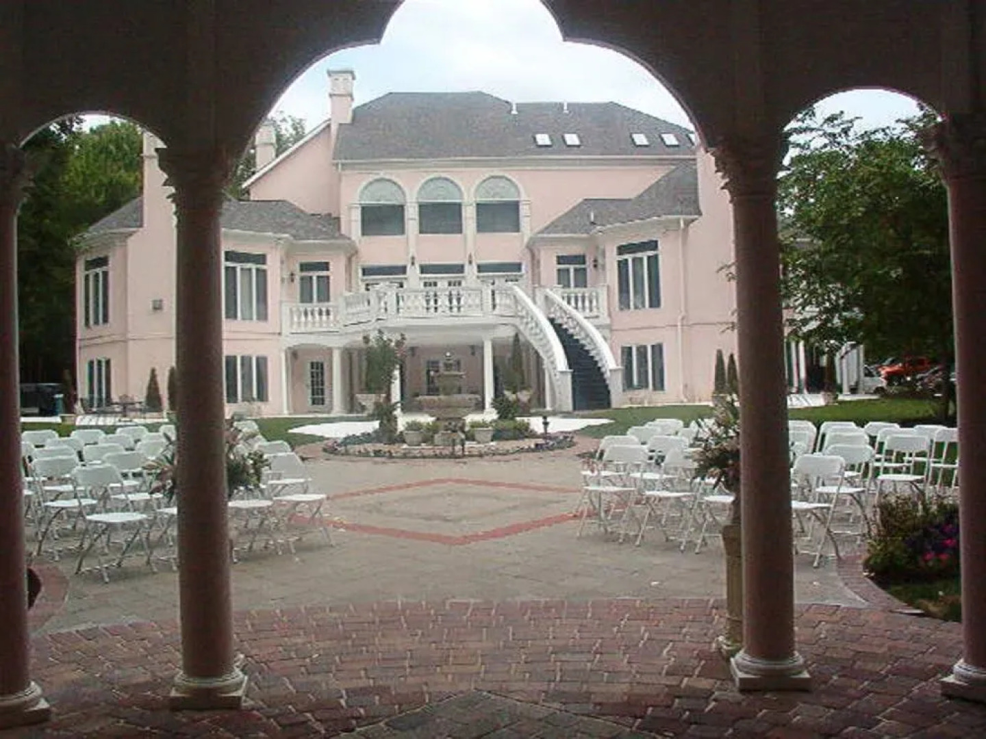 Rosewood Manor Bed & Breakfast