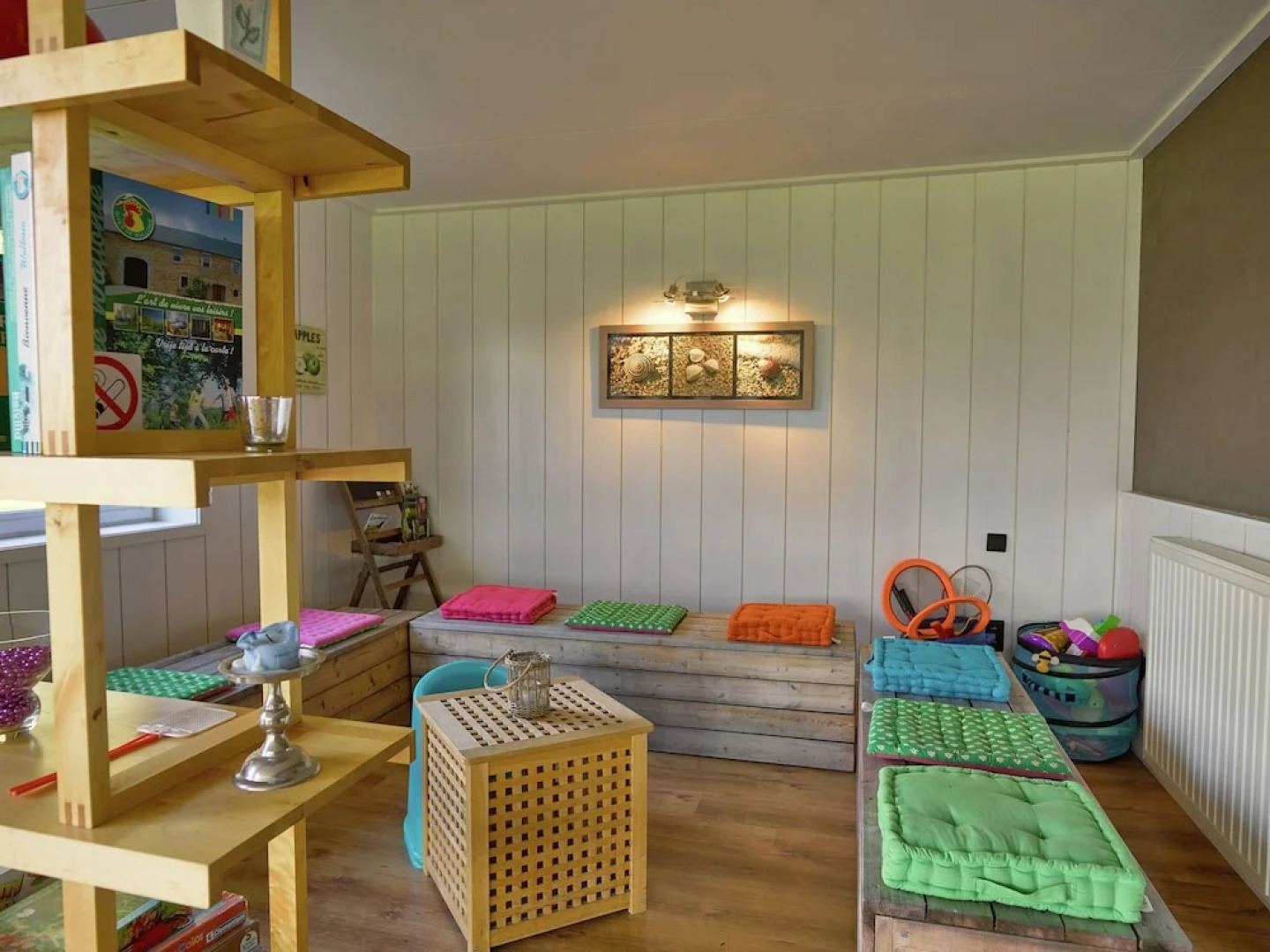 Beautiful Holiday Home with shared Pool in Eprave