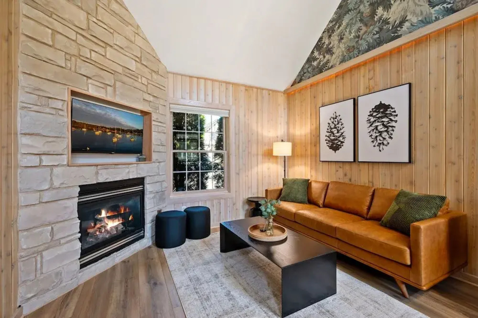 Spruce and Shore Motel