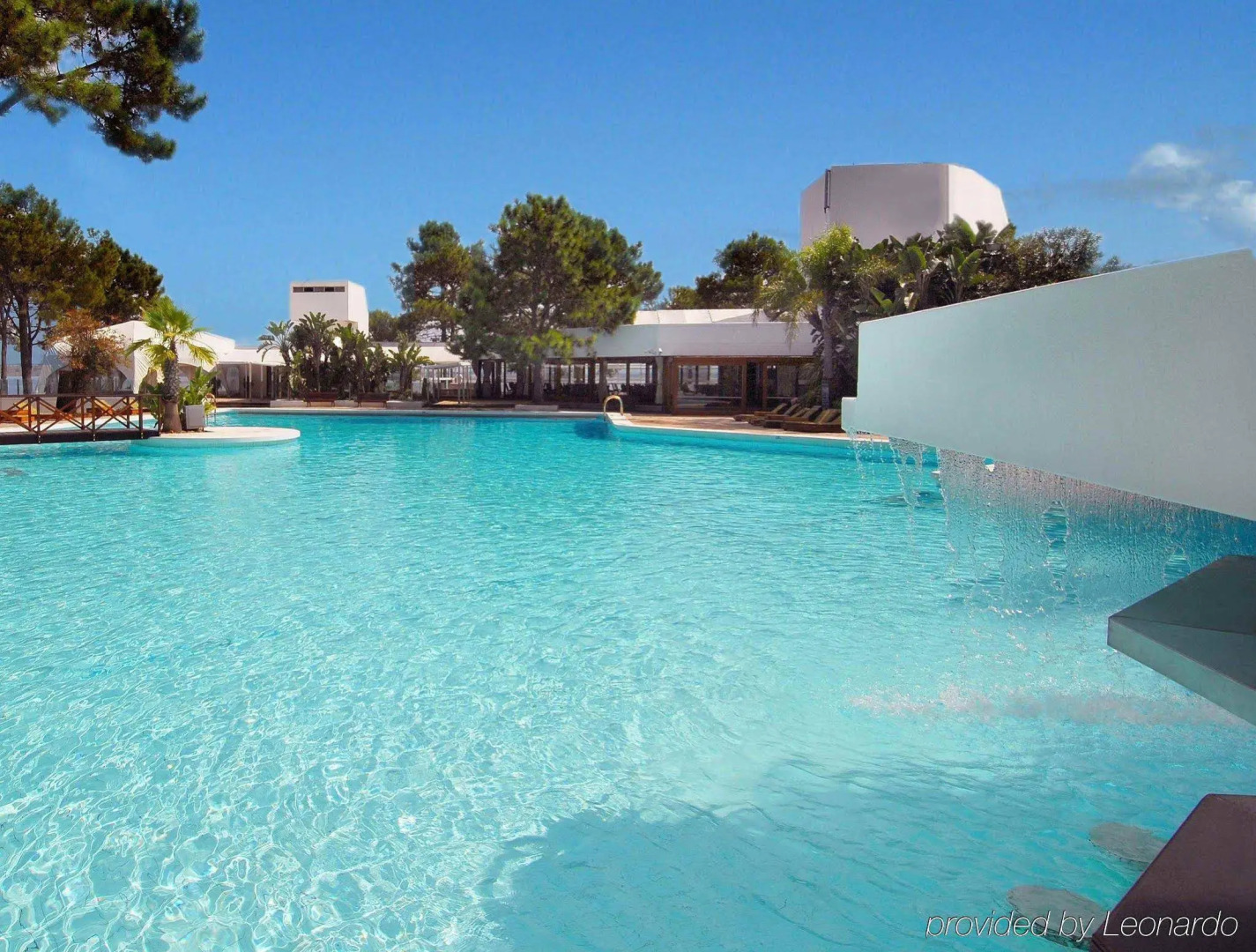 Hotel del Lago Golf & Art Resort